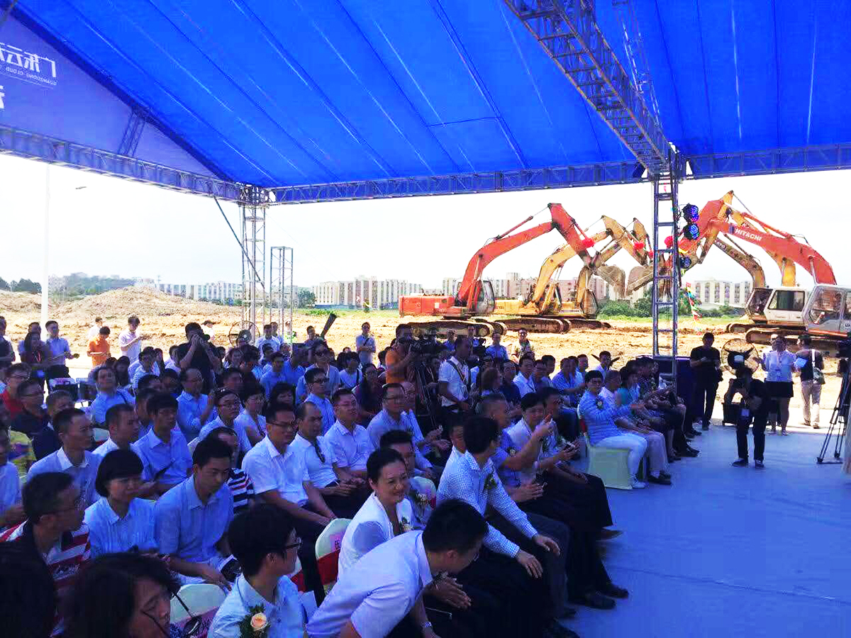 ��ɽ�����Ӳ߄���˾�ṩ�ďV�|�������Ąӹ��xʽ����4