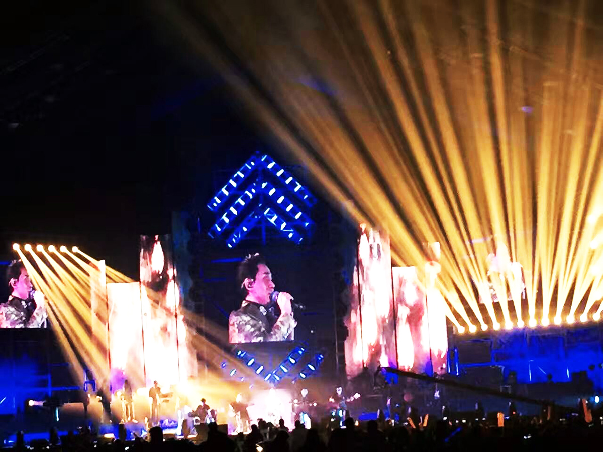 廣州演出策劃公司提供的黃凱芹演唱會(huì)2016廣州站演出案例5